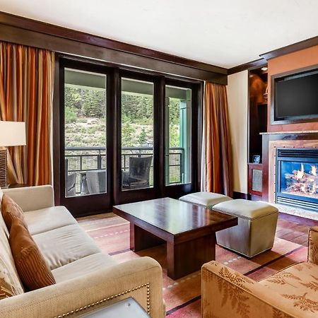 Constellation Residences #4204 At The Ritz Carlton Тръки Екстериор снимка