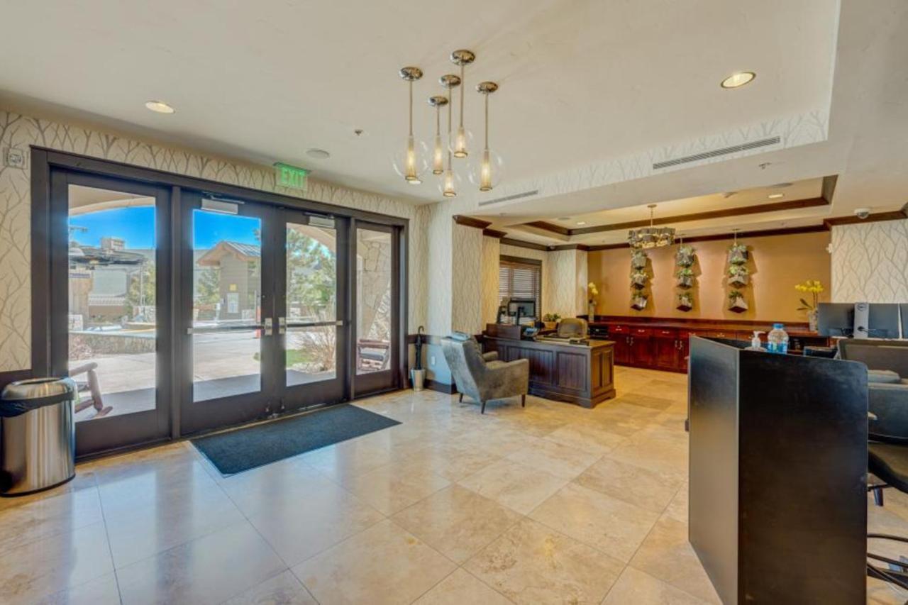 Constellation Residences #4204 At The Ritz Carlton Тръки Екстериор снимка